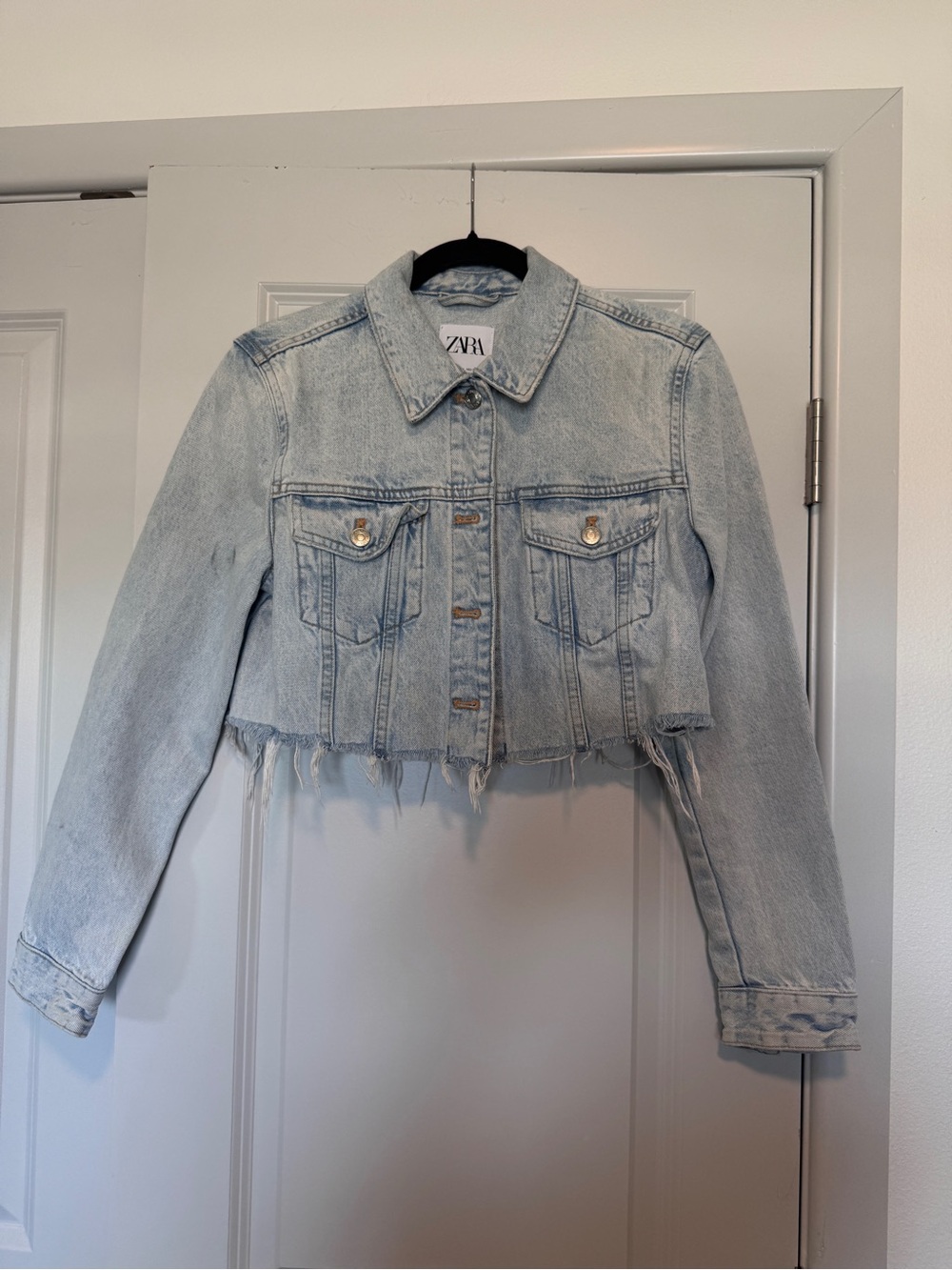 ZARA Women’s' Light Blue Cropped Denim Jacket